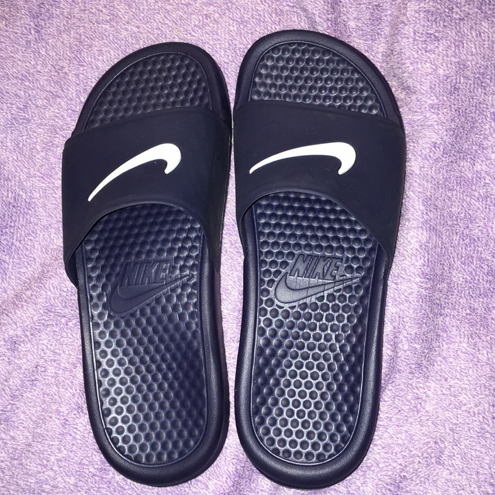 Nike slides